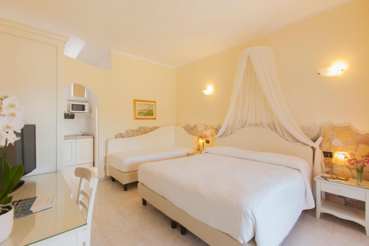 Fattoria Maremmana Aparthotel Marina di Grosseto Ngoại thất bức ảnh