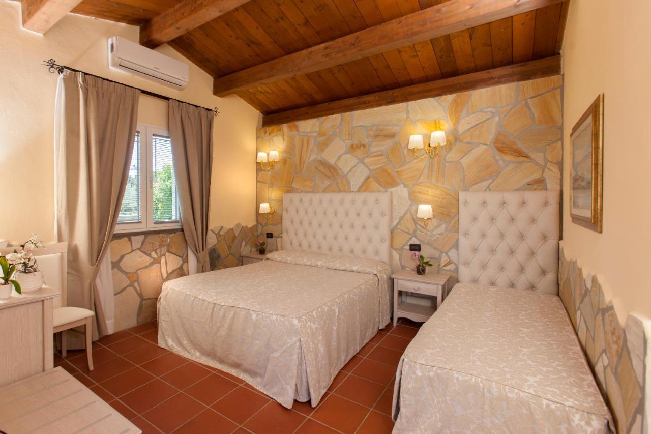 Fattoria Maremmana Aparthotel Marina di Grosseto Ngoại thất bức ảnh