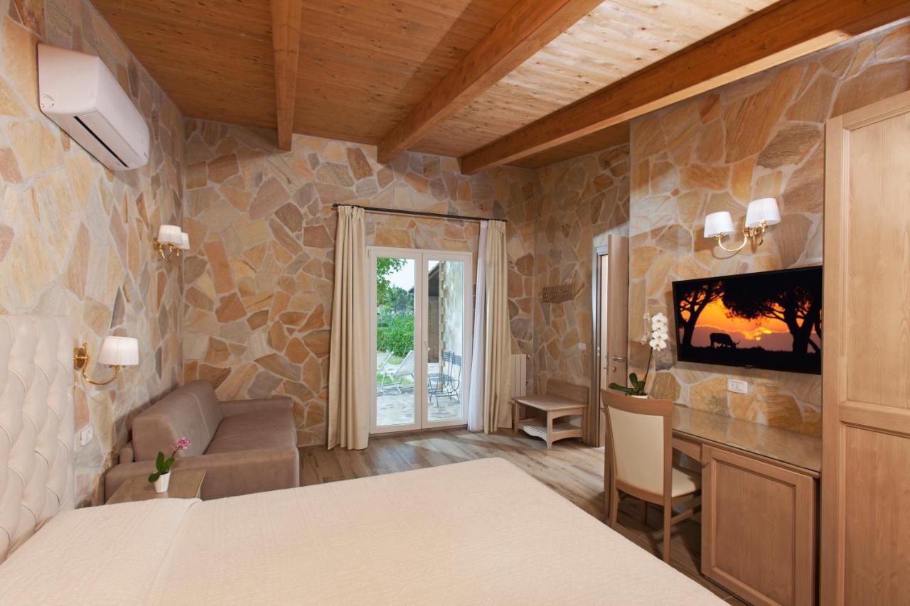 Fattoria Maremmana Aparthotel Marina di Grosseto Ngoại thất bức ảnh