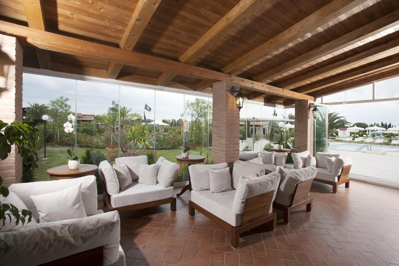 Fattoria Maremmana Aparthotel Marina di Grosseto Ngoại thất bức ảnh