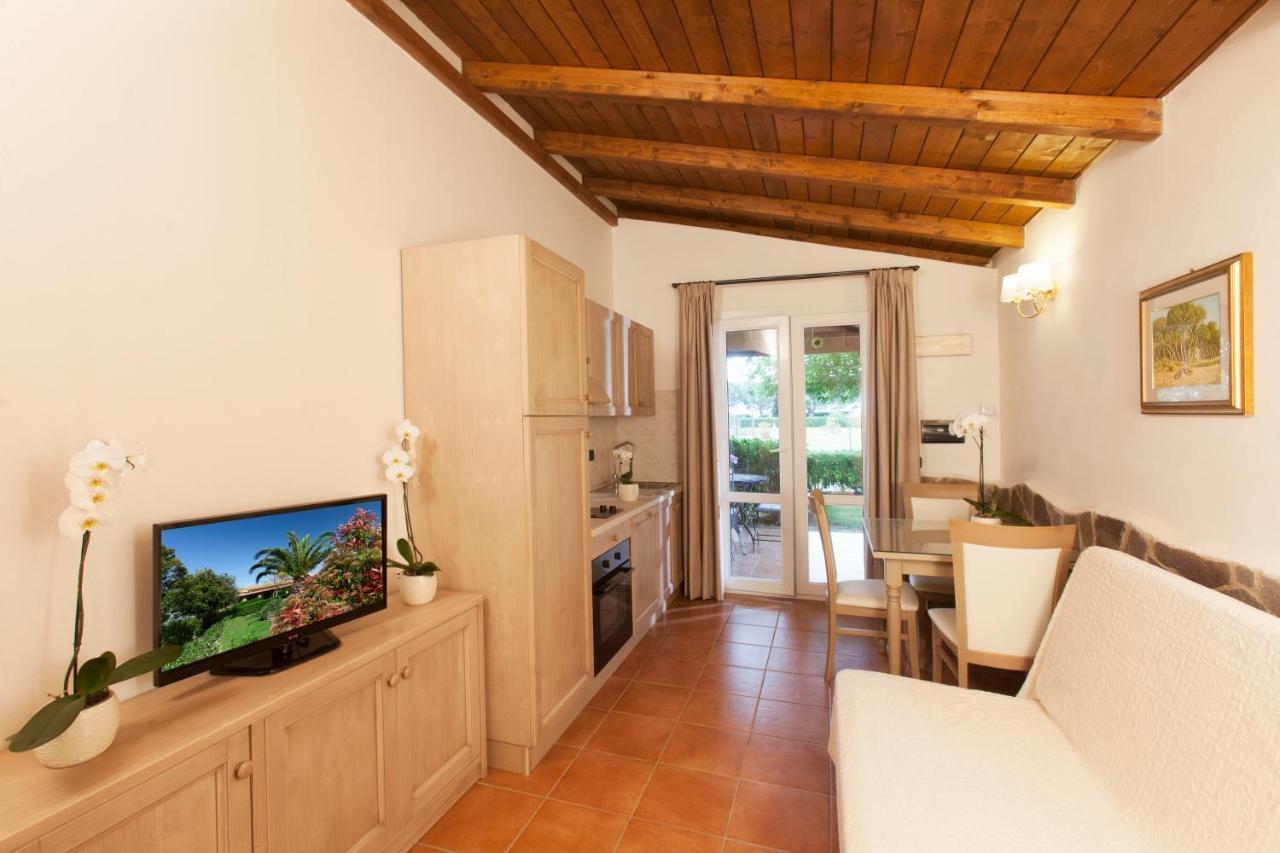Fattoria Maremmana Aparthotel Marina di Grosseto Ngoại thất bức ảnh