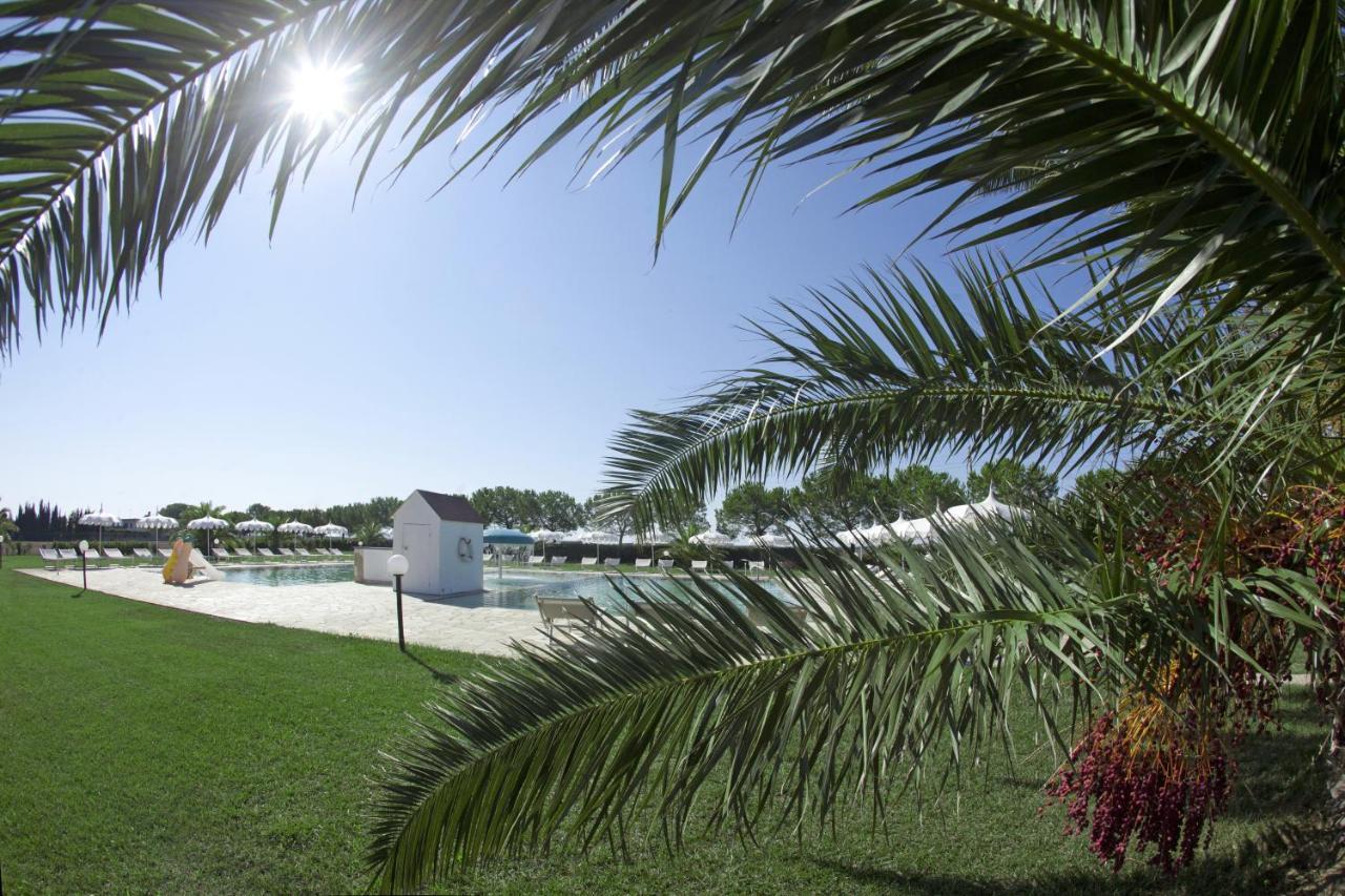 Fattoria Maremmana Aparthotel Marina di Grosseto Ngoại thất bức ảnh